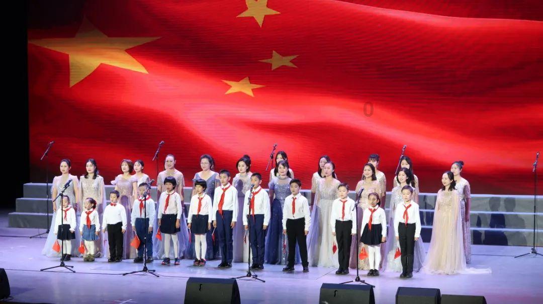 如何看待哪些穷还乱花钱的人？