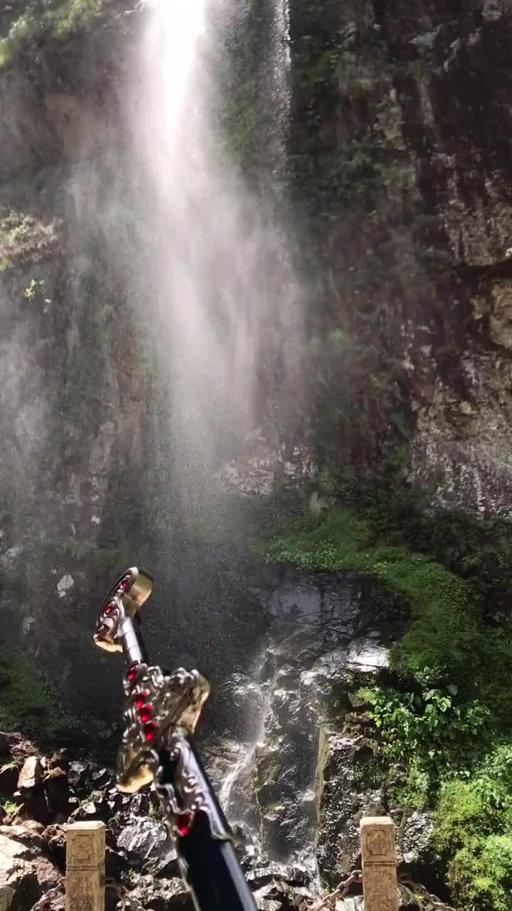 枪弹地牢